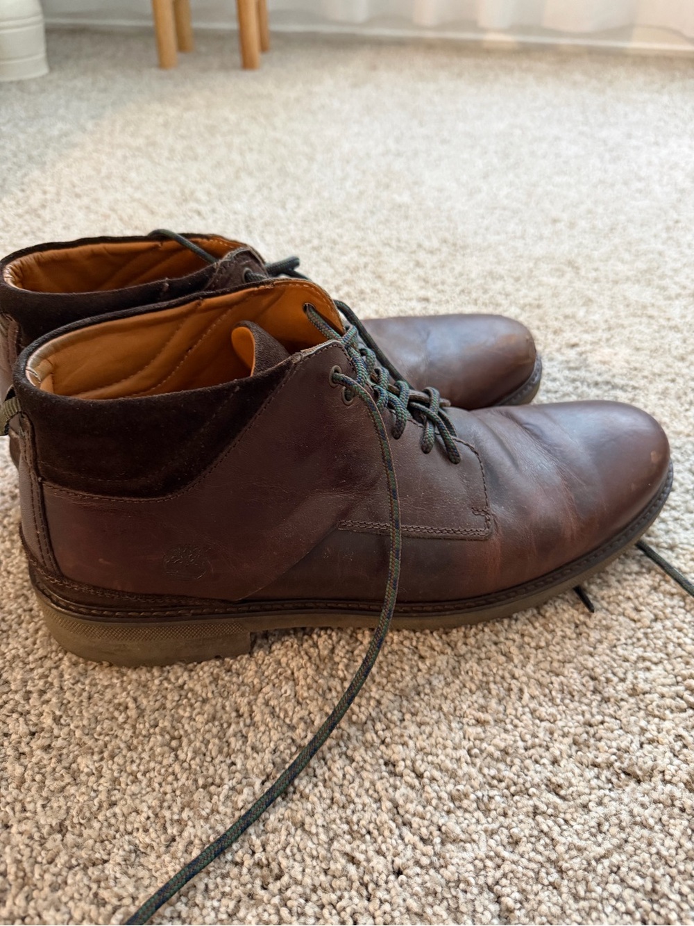 Timberland Men's Brown Leather Chukka Boots with Dark Collar
